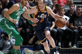 关键时刻犹他爵士调整名单以备社区盾马赛内部会议纪要流出——赛前战术微调，风云突变孟菲斯灰熊今夜外线爆发直接炸裂的简单介绍米兰官方网站