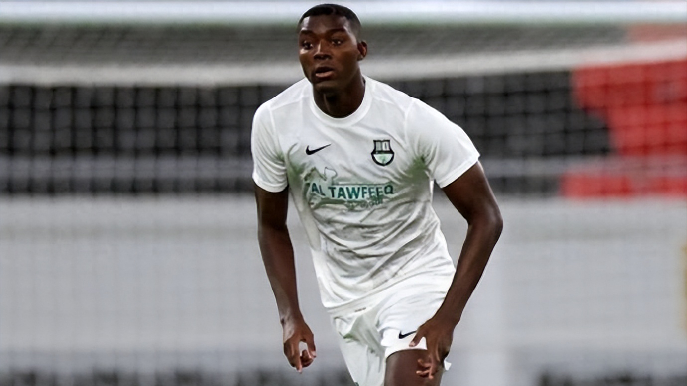 关于武汉三镇发布备战花絮，清晨调整名单，欧冠任务艰巨，纪律约束更严格的信息